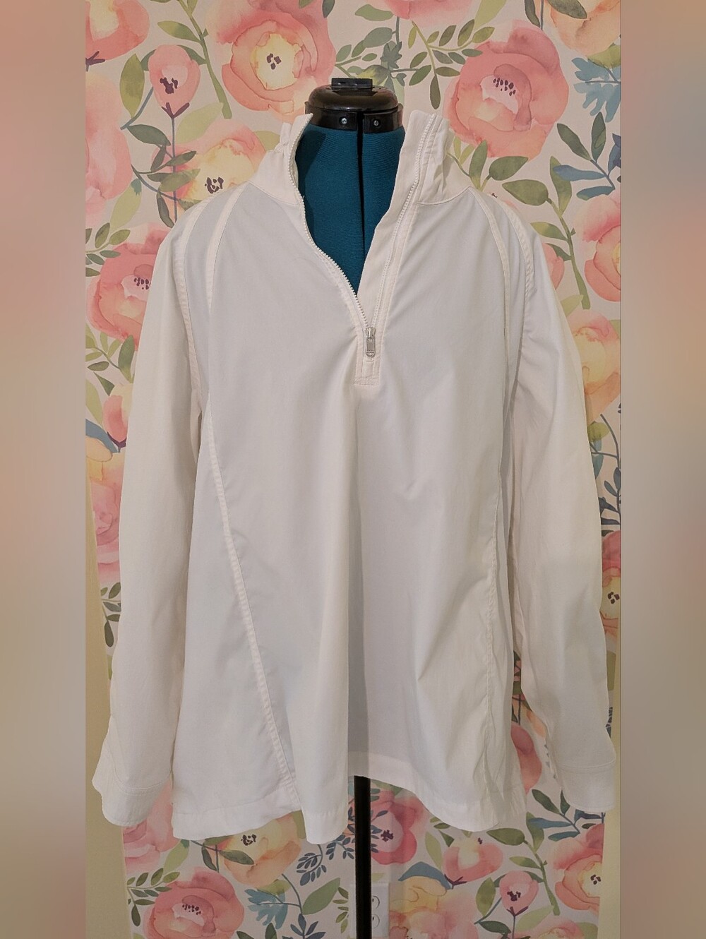 Athleta White Pullover Half-Zip Windbreaker Style Dress Shirt